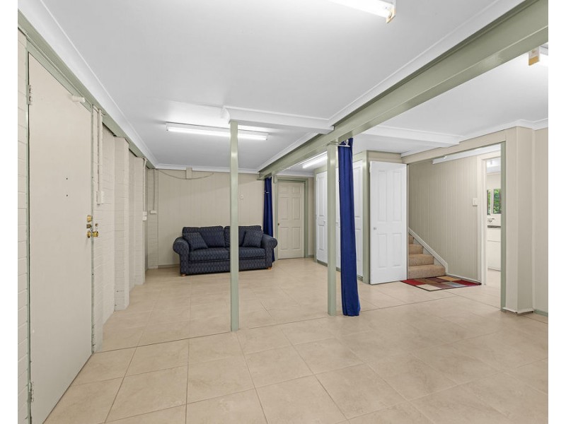 18 Ross Street, Brassall QLD 4305