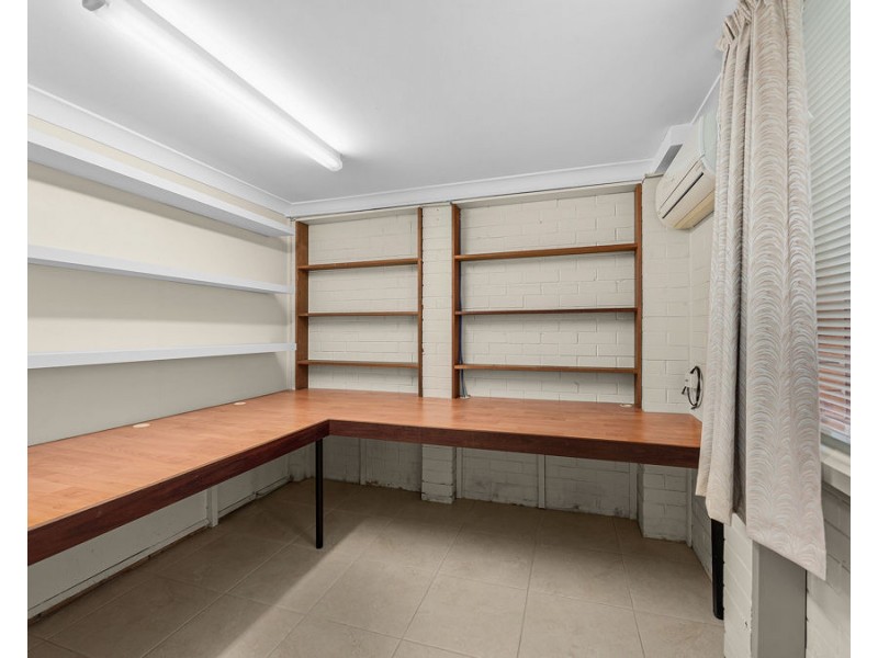 18 Ross Street, Brassall QLD 4305