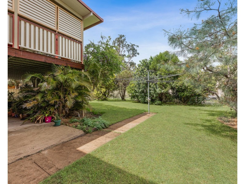 18 Ross Street, Brassall QLD 4305