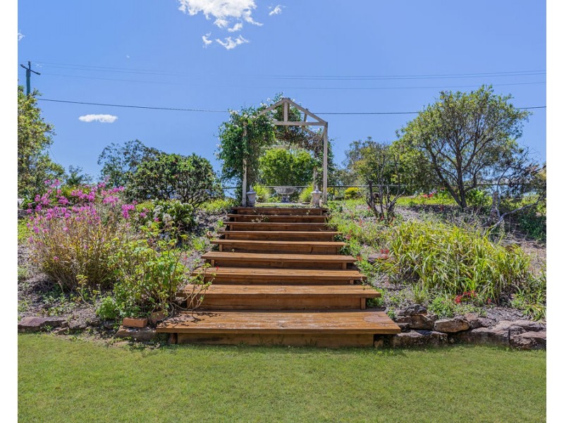 115 Winland Drive, Deebing Heights QLD 4306