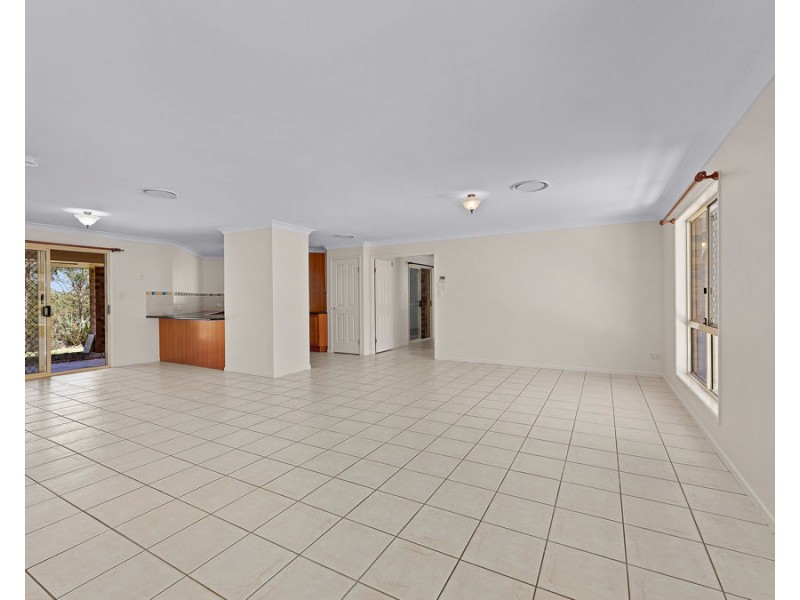 115 Winland Drive, Deebing Heights QLD 4306