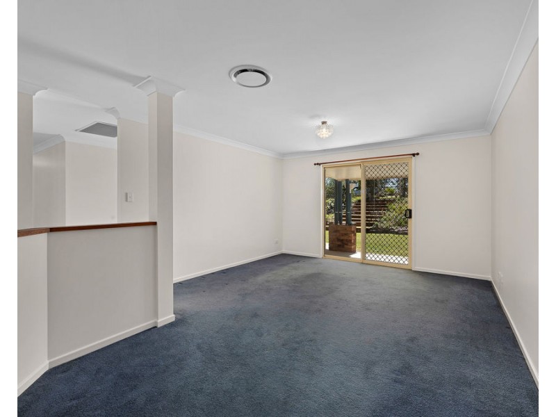 115 Winland Drive, Deebing Heights QLD 4306