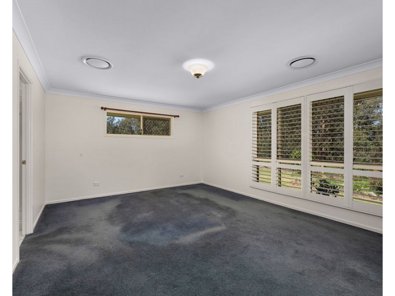 115 Winland Drive, Deebing Heights QLD 4306