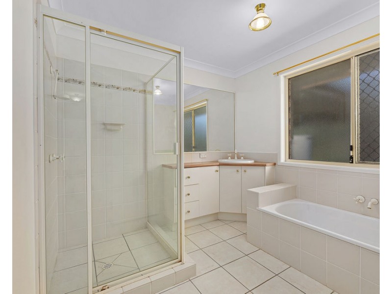 115 Winland Drive, Deebing Heights QLD 4306