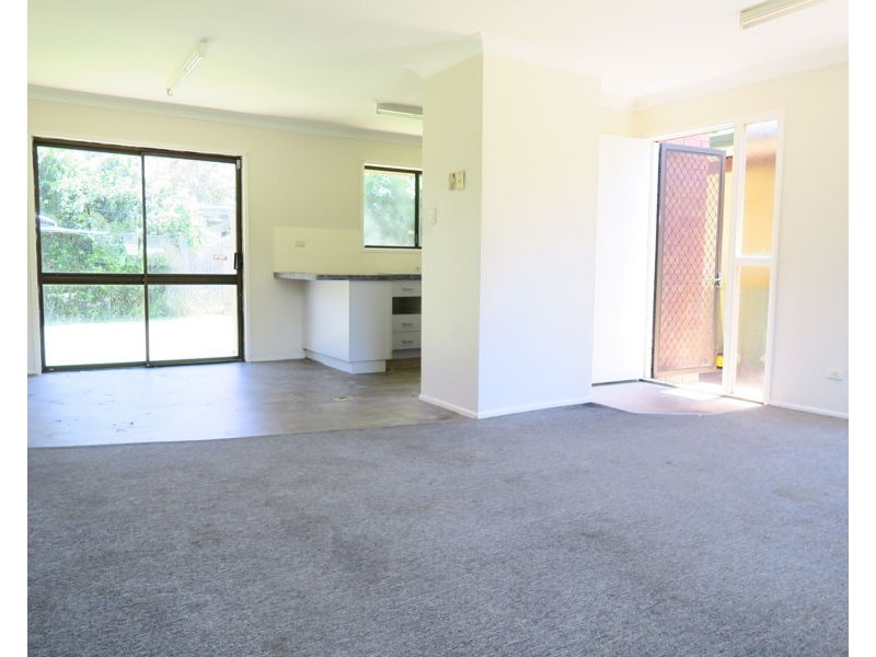 19 Vale Street, Bundamba QLD 4304