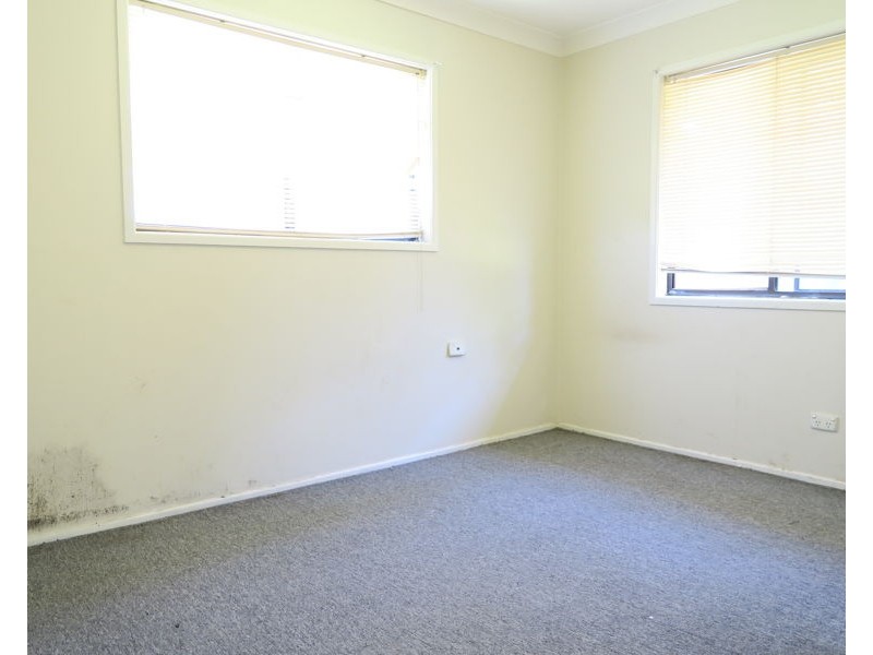 19 Vale Street, Bundamba QLD 4304