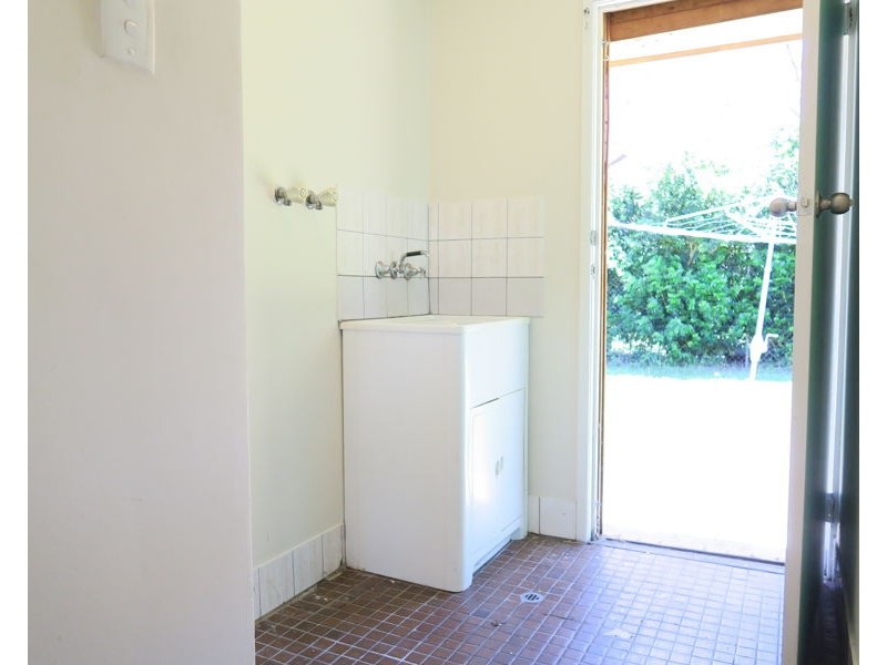 19 Vale Street, Bundamba QLD 4304