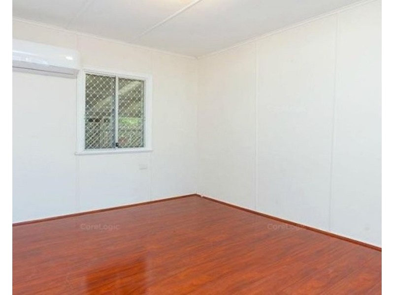 37 Clifton Street, Booval QLD 4304