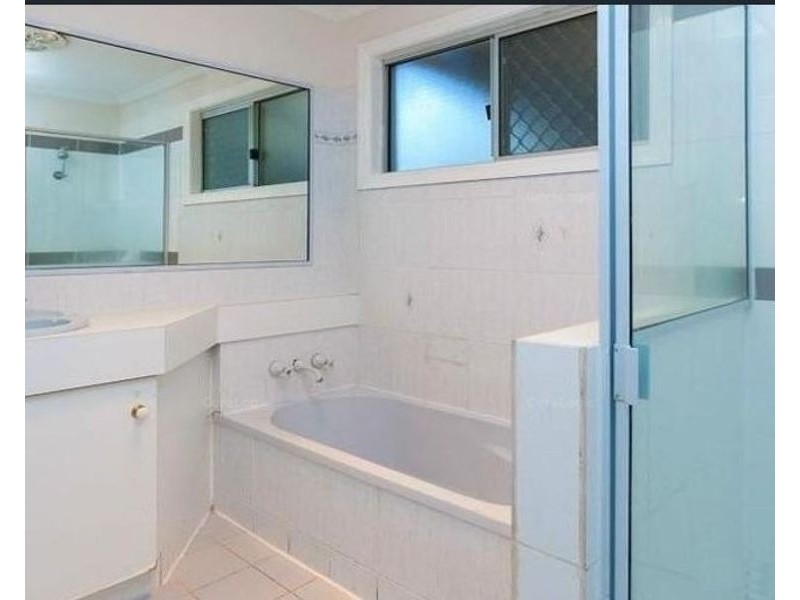 37 Clifton Street, Booval QLD 4304