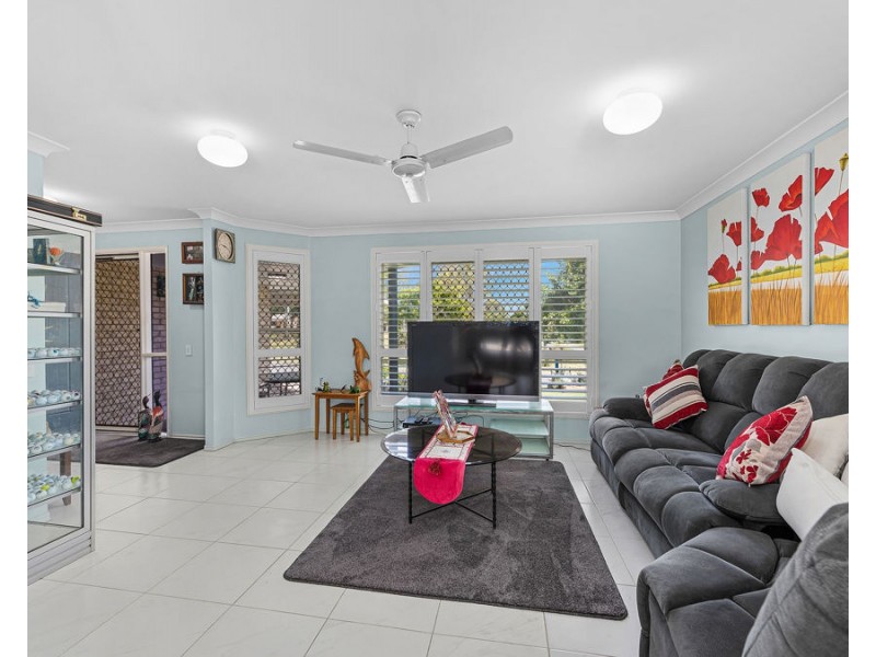 20 KENTIA CIRCUIT, Flinders View QLD 4305