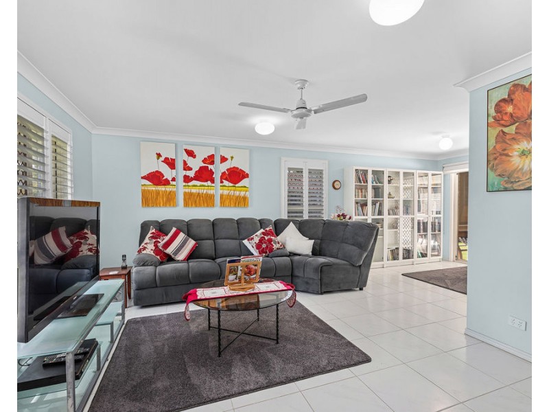 20 KENTIA CIRCUIT, Flinders View QLD 4305