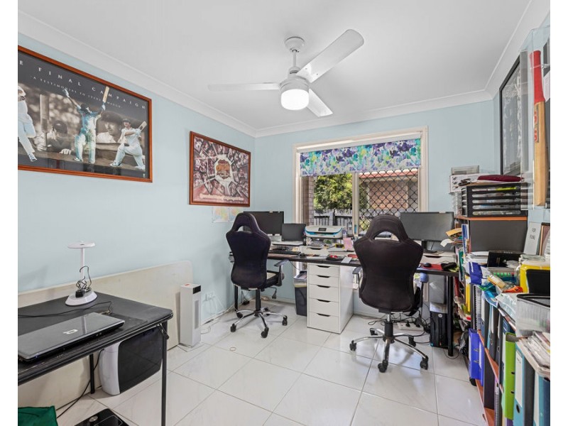 20 KENTIA CIRCUIT, Flinders View QLD 4305