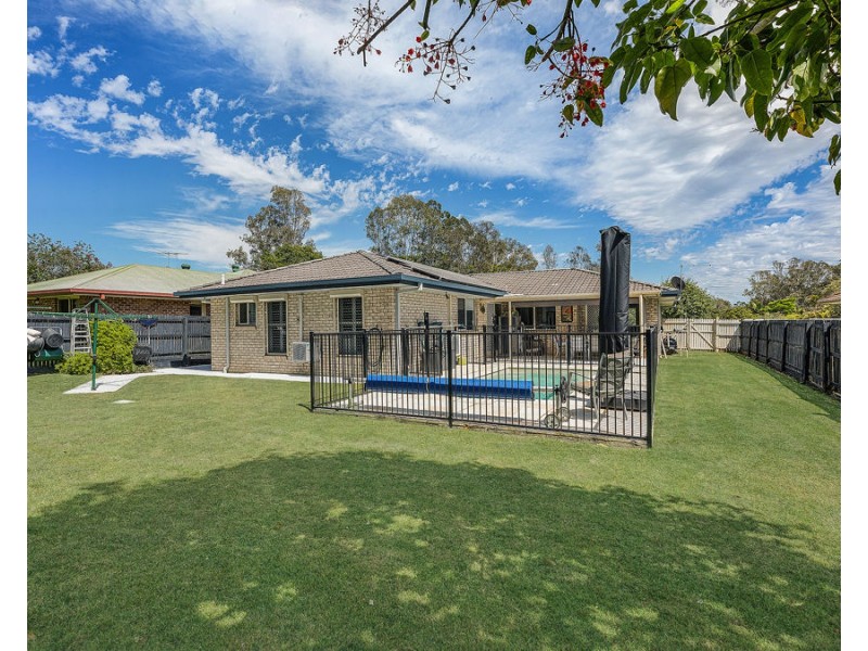 20 KENTIA CIRCUIT, Flinders View QLD 4305