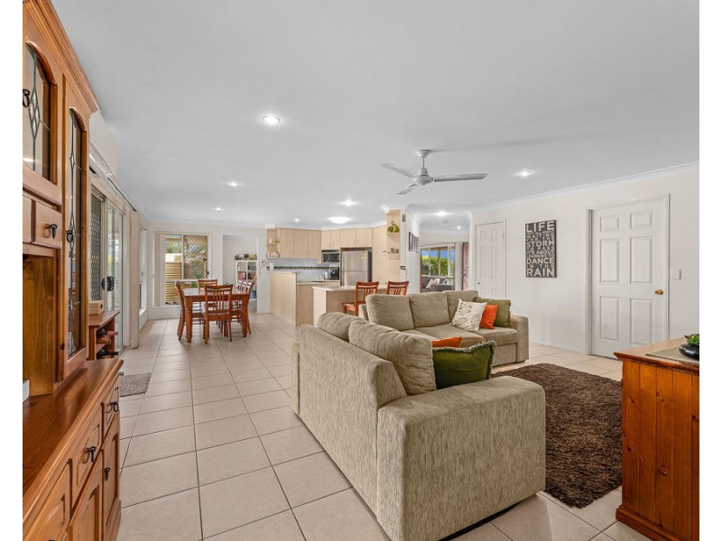 185 Edwards Street, Flinders View QLD 4305