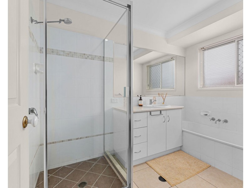 185 Edwards Street, Flinders View QLD 4305