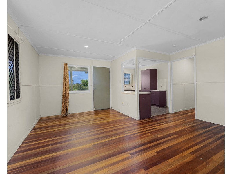 18 Lawson Street, Leichhardt QLD 4305