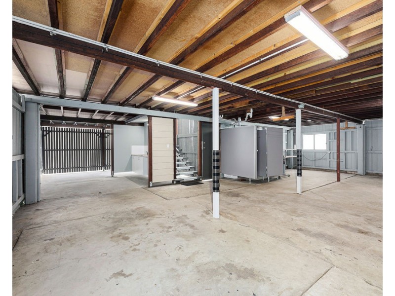 3 Pine Street, Flinders View QLD 4305