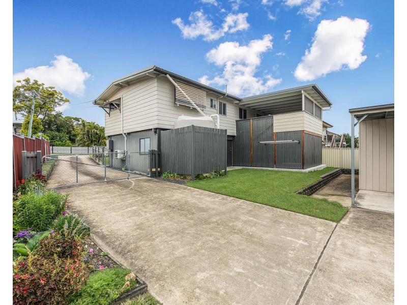 3 Pine Street, Flinders View QLD 4305