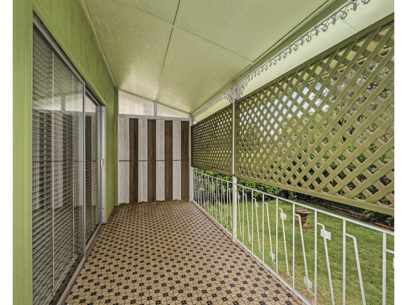 31 Lloyd George Street, Eastern Heights QLD 4305