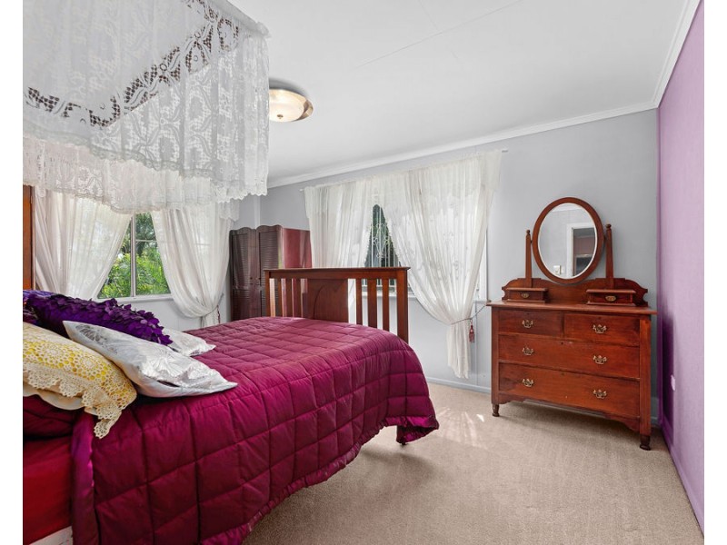 31 Lloyd George Street, Eastern Heights QLD 4305