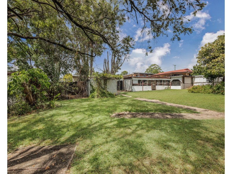 31 Lloyd George Street, Eastern Heights QLD 4305