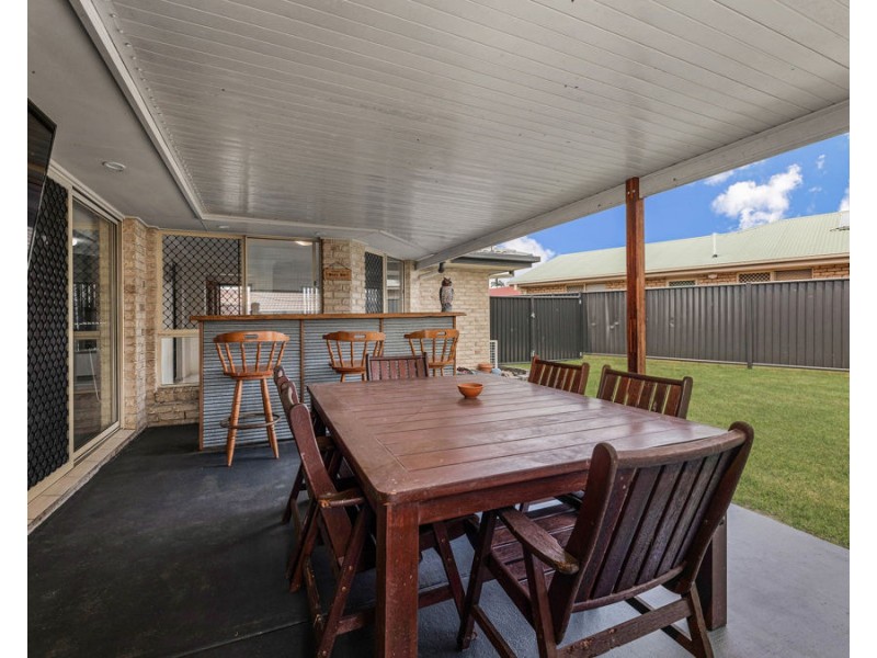 9 Nimrod Court, Flinders View QLD 4305
