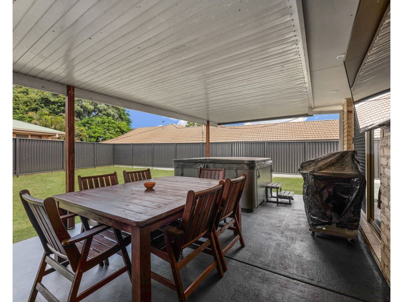 9 Nimrod Court, Flinders View QLD 4305