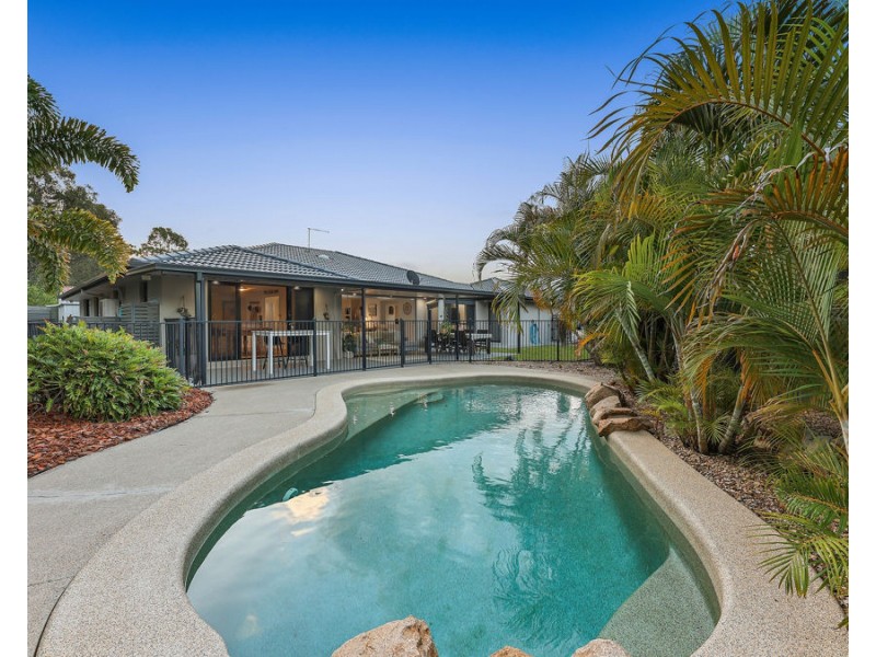 18 Alexandra Close, Flinders View QLD 4305