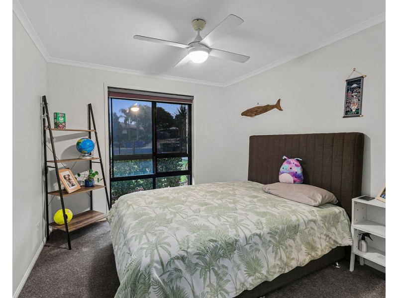 18 Alexandra Close, Flinders View QLD 4305