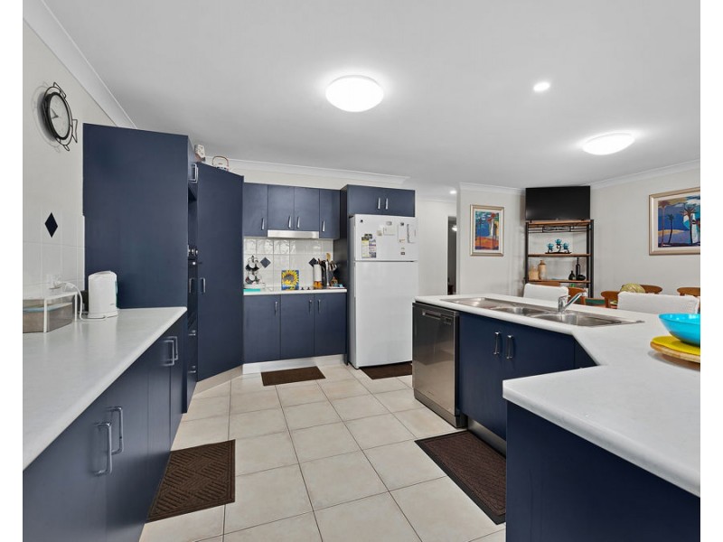 14 Hampden Court, Brassall QLD 4305