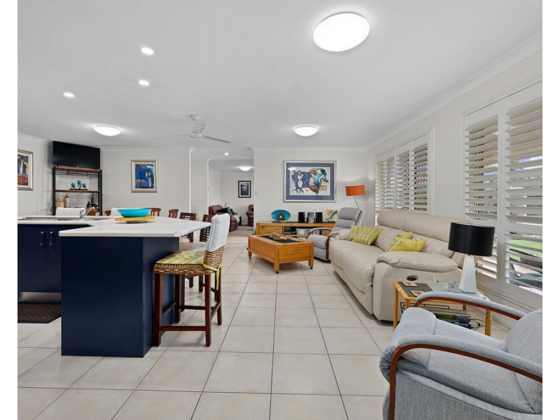 14 Hampden Court, Brassall QLD 4305