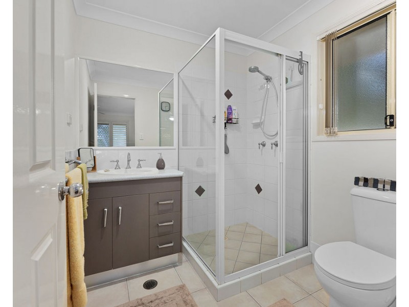 14 Hampden Court, Brassall QLD 4305
