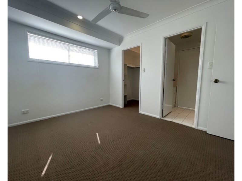 11/11 Newtown Street, East Ipswich QLD 4305
