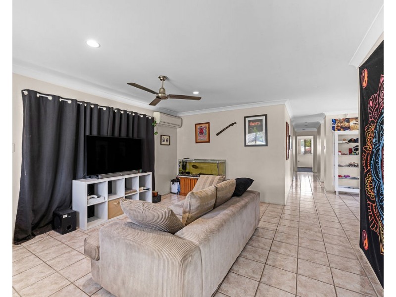 349 South Station Road, Raceview QLD 4305