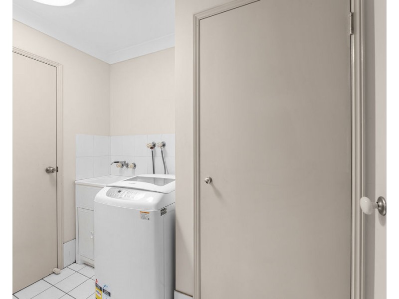 349 South Station Road, Raceview QLD 4305