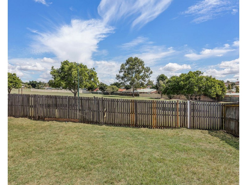 349 South Station Road, Raceview QLD 4305