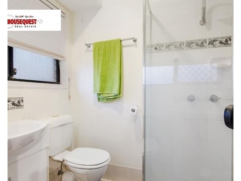 1 Angela Place, Yamanto QLD 4305