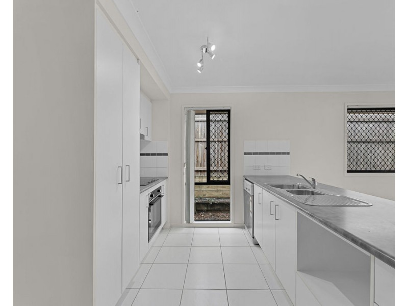73 Willow Road, Redbank Plains QLD 4301