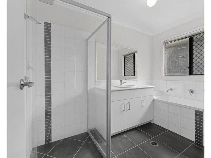 73 Willow Road, Redbank Plains QLD 4301