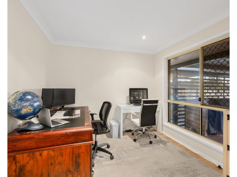 8 Crosby Crescent, Raceview QLD 4305