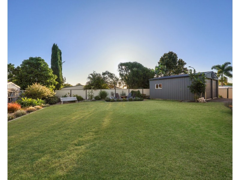 8 Crosby Crescent, Raceview QLD 4305