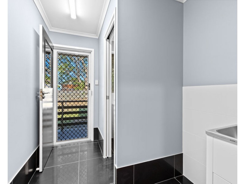 18 Lawson Street, Leichhardt QLD 4305