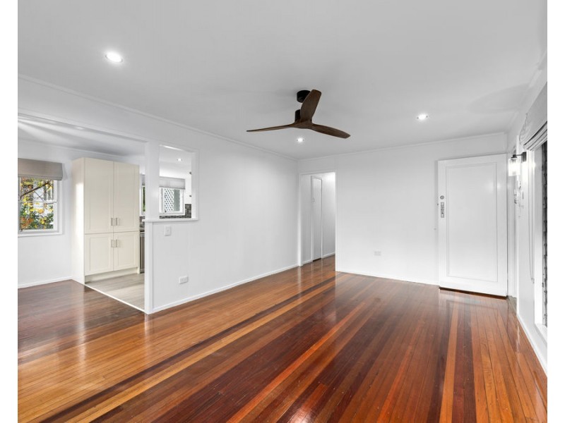 48 Kynance Street, Leichhardt QLD 4305