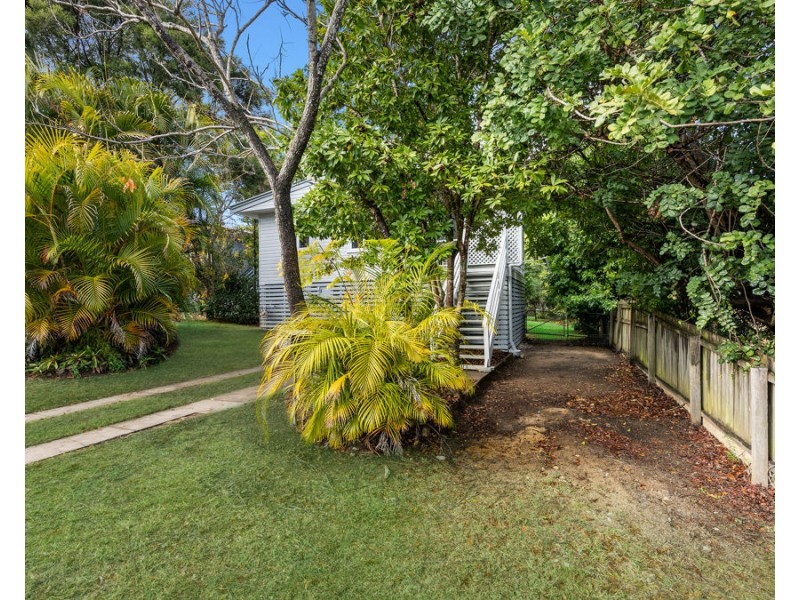 48 Kynance Street, Leichhardt QLD 4305