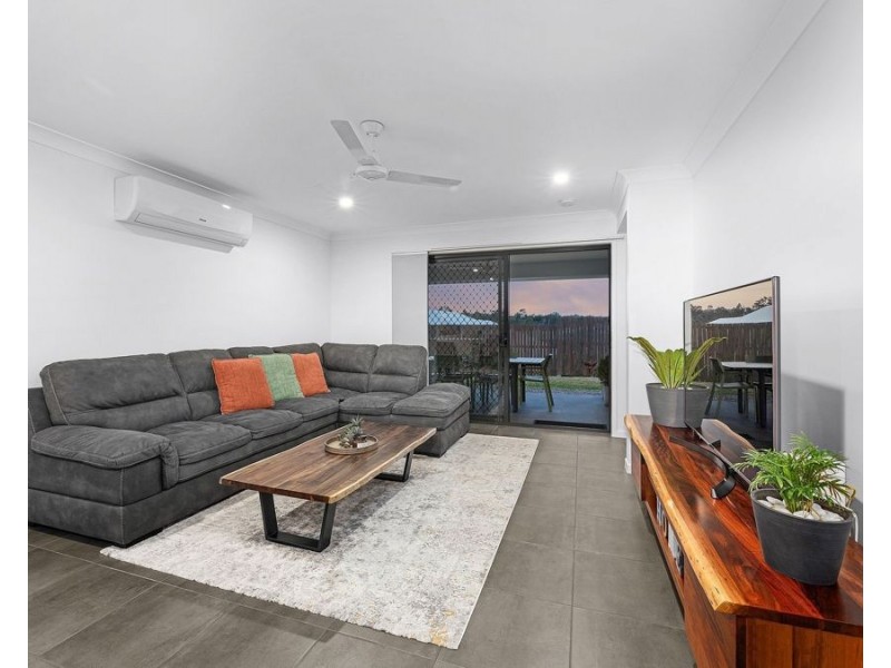 10 Gonula Crescent, Ripley QLD 4306