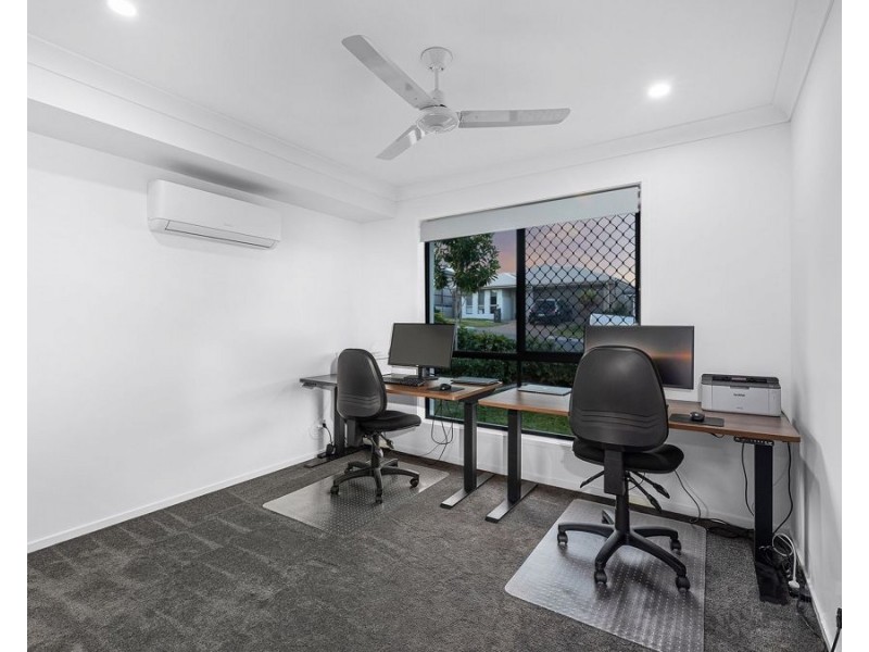 10 Gonula Crescent, Ripley QLD 4306