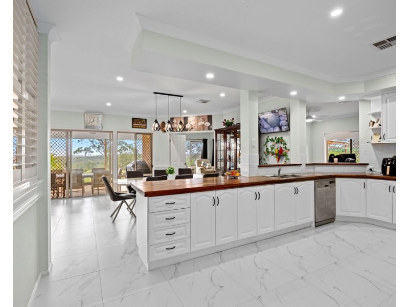 36 Winland Drive, Deebing Heights QLD 4306