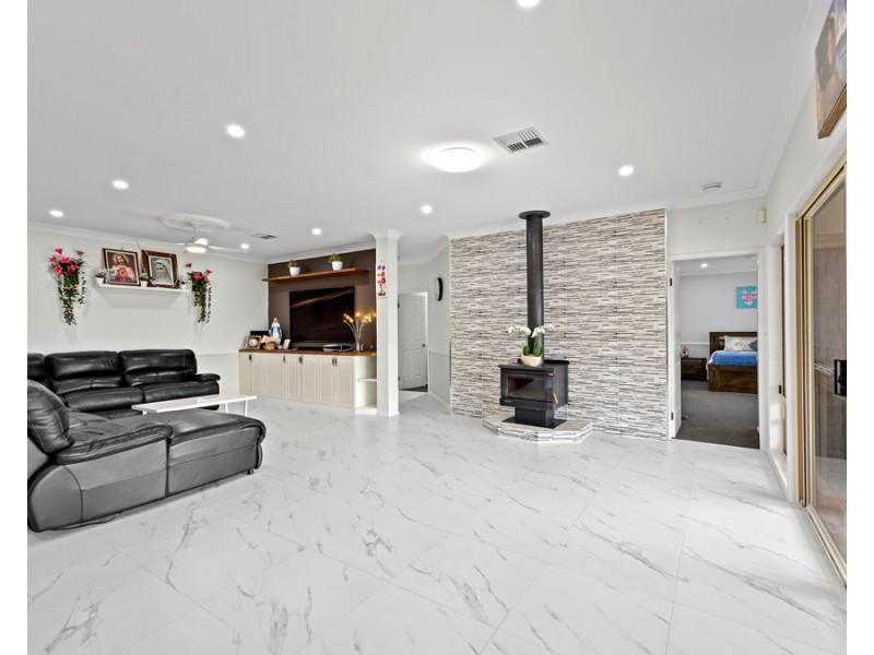 36 Winland Drive, Deebing Heights QLD 4306
