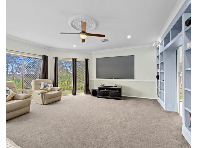 36 Winland Drive, Deebing Heights QLD 4306