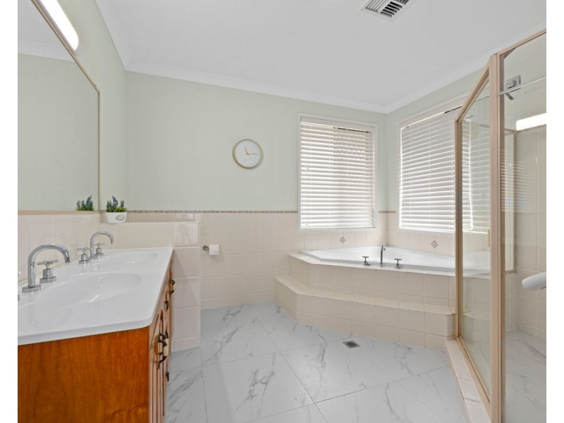 36 Winland Drive, Deebing Heights QLD 4306